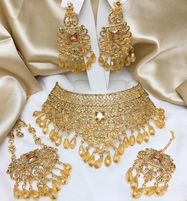 Antique Golden Pearl Bridal Set with Earrings, Jhumar & Teeka