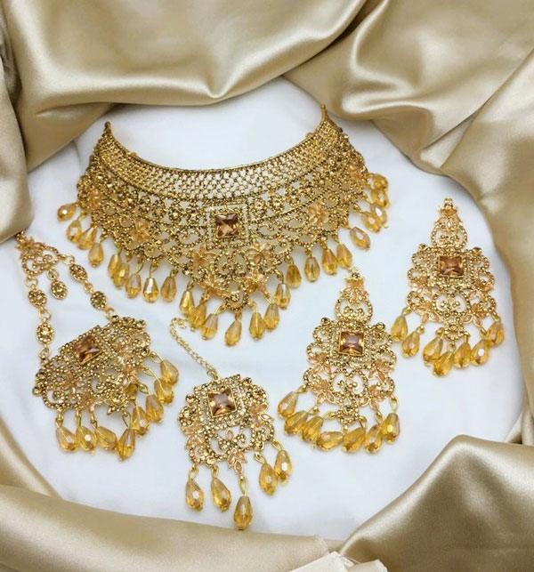 Antique Golden Pearl Bridal Set with Earrings, Jhumar & Teeka