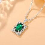 Sparkling And Exquisite AD Zircon Necklace Set With Ring & Tops